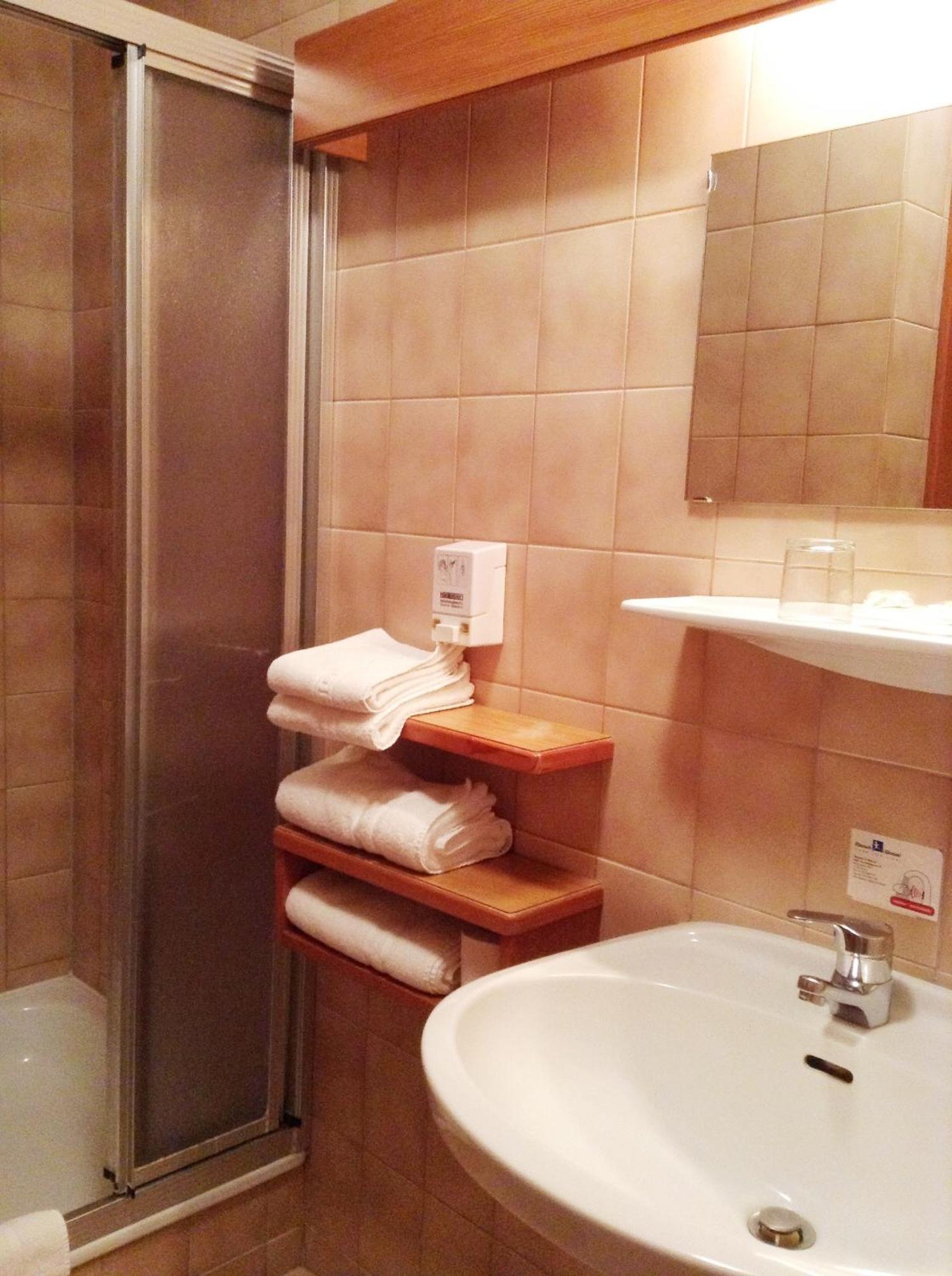 Hotel Gruenes Tuerl Bad Schallerbach Zewnętrze zdjęcie